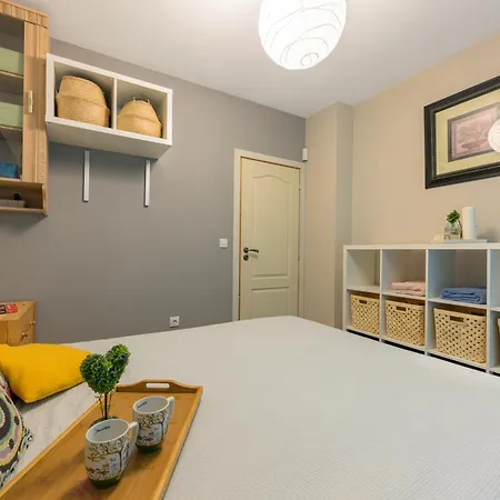 Guest Favorite 1br Delta Mall W Terrace Deck Apartman Várna