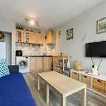 Apartment 1br Near Delta Mall Free Parking Warna