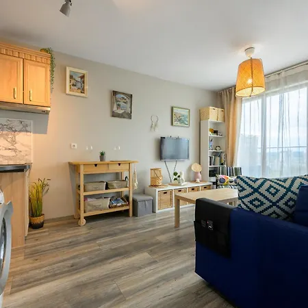 Guest Favorite 1br Delta Mall W Terrace Deck Varna